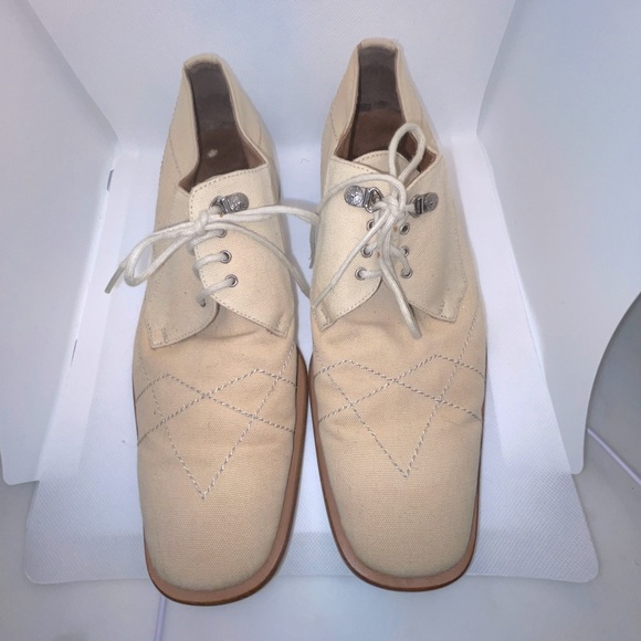 Versace me. Lace shoes